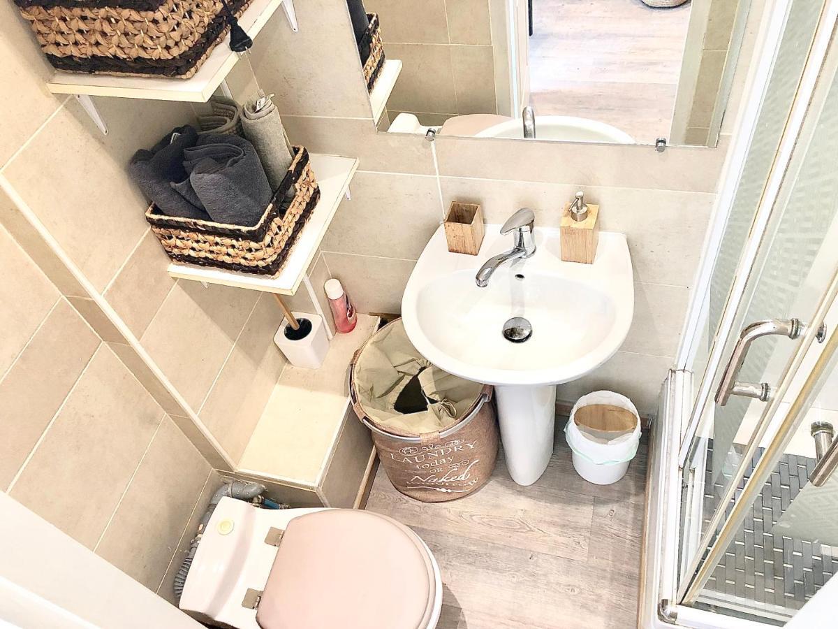 Апартаменты Cozy Nest Тулон Экстерьер фото